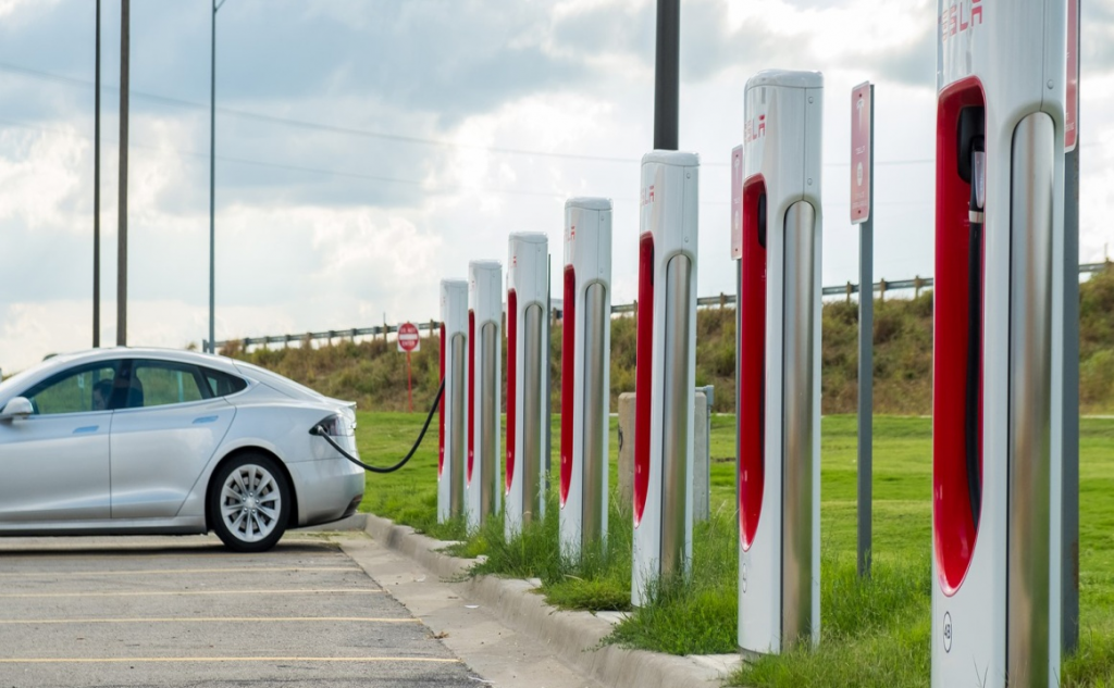 Charging station for EVs